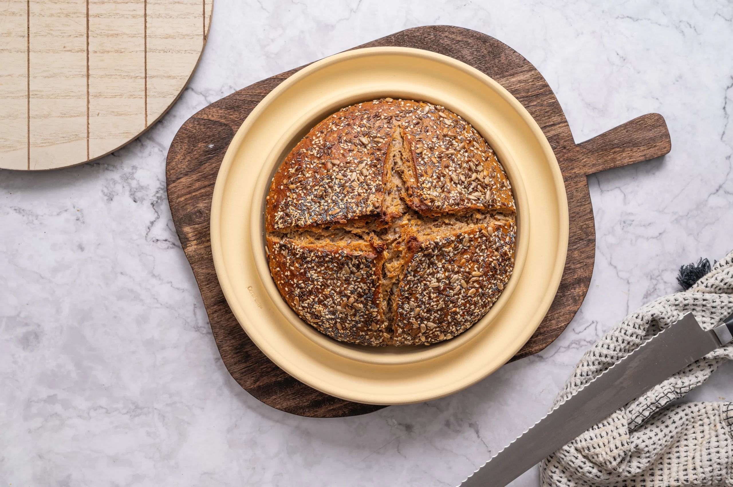 Sauerteigbrot mit Körnern